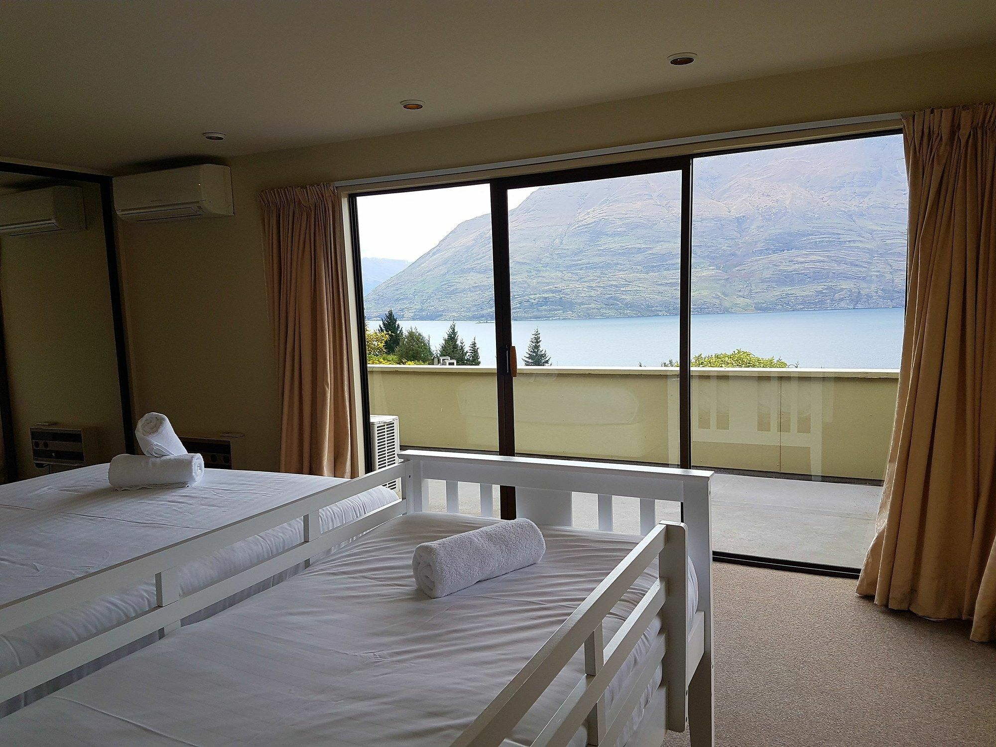 Queenstown Lakeview Holiday Home-5Mins To Town Εξωτερικό φωτογραφία